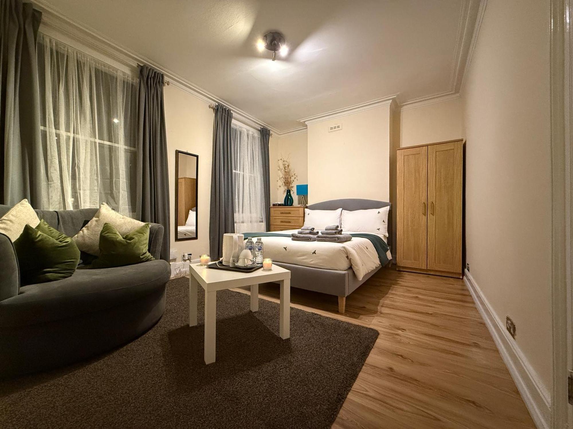 Good Size And Cheap Double In Hammersmith Pensiune Londra